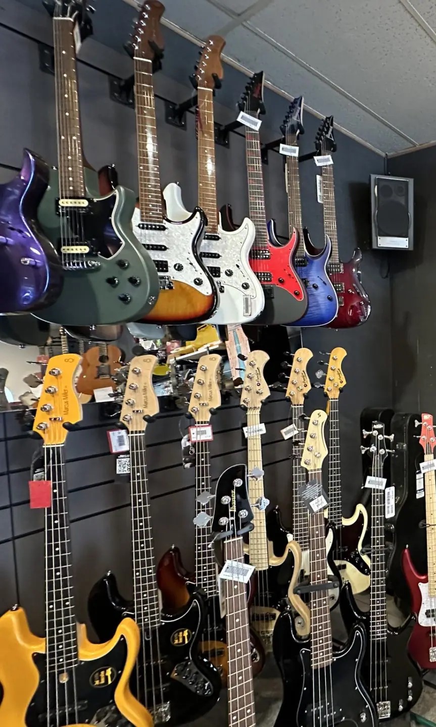 Guitare MESSIA SUR SORNE