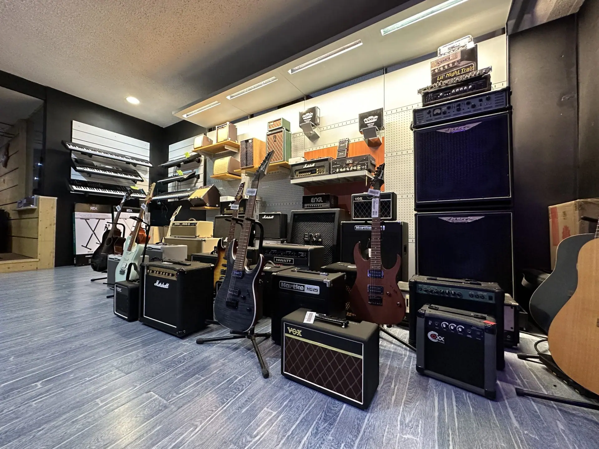 Guitare MESSIA SUR SORNE